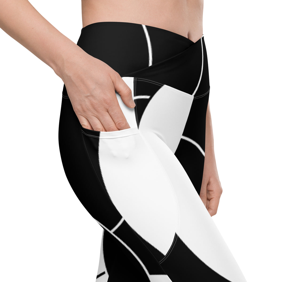 Crossover leggings with pockets