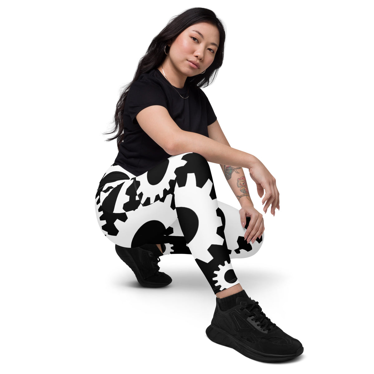 Crossover leggings with pockets