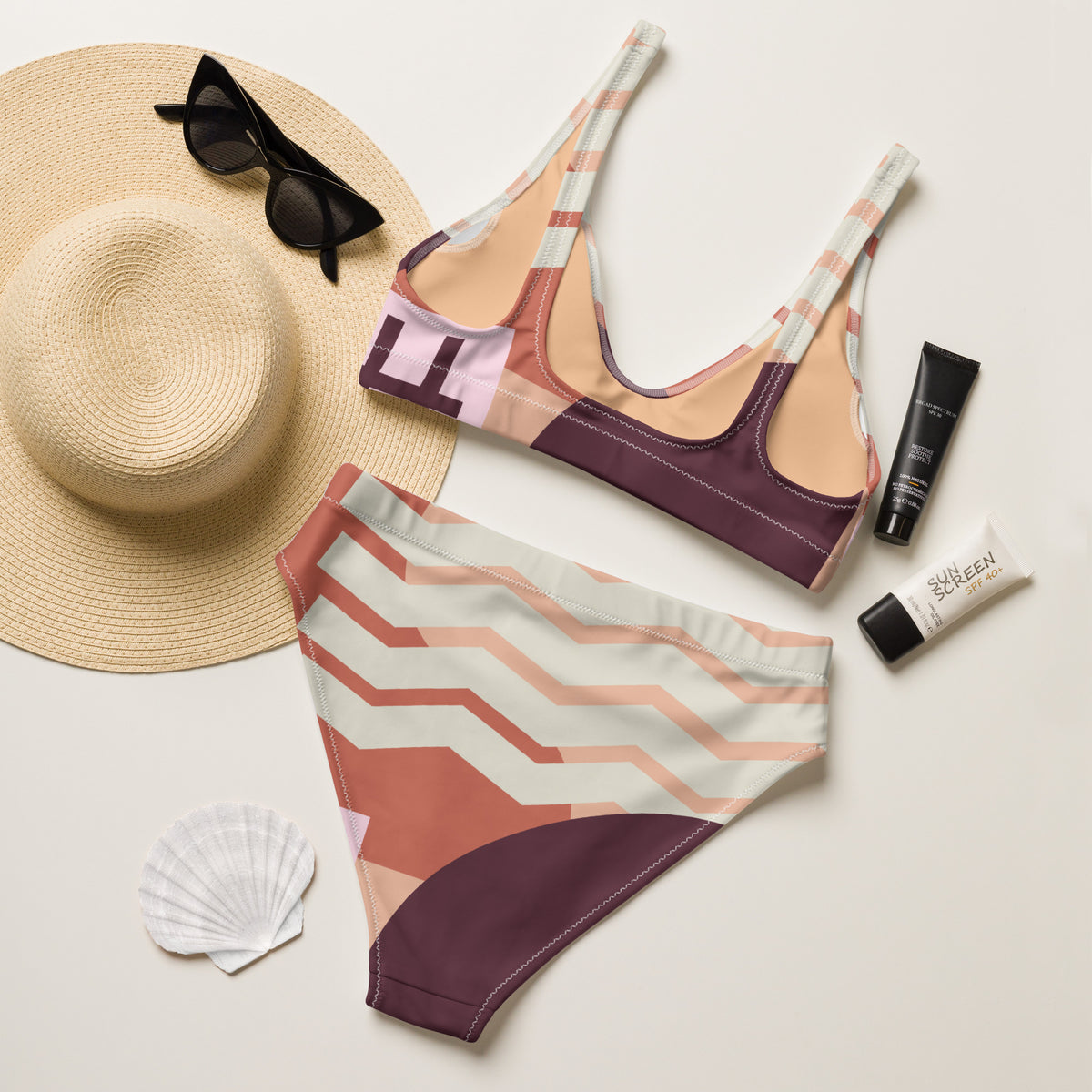 High-waisted bikini