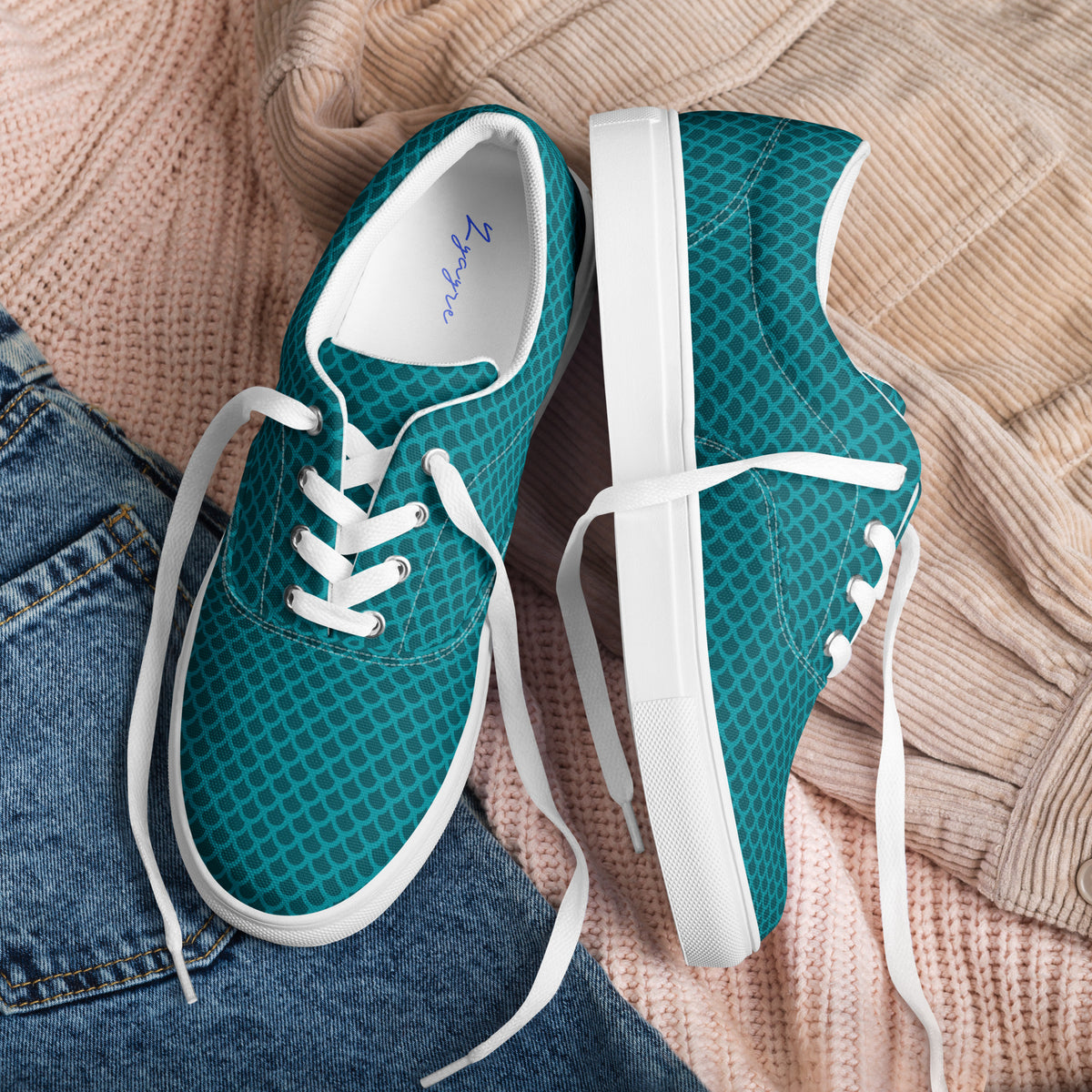 Men’s lace-up canvas