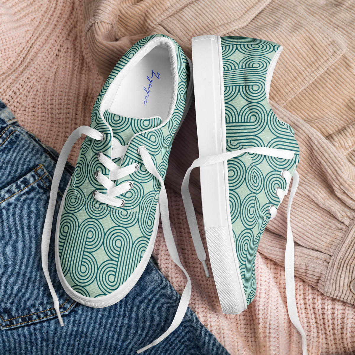 Men’s lace-up canvas