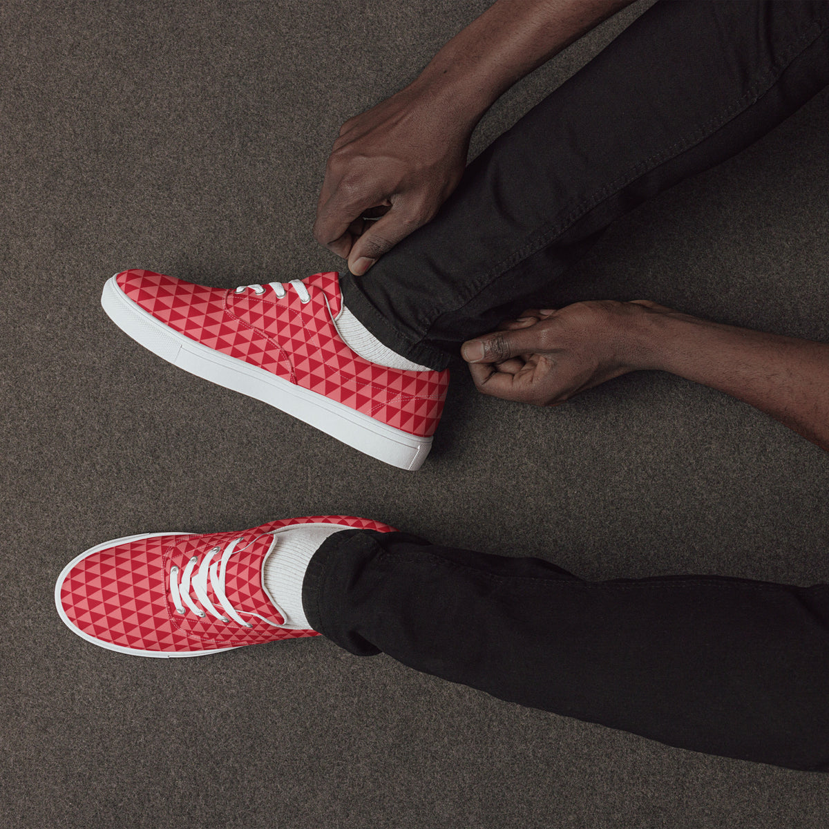 Men’s lace-up canvas