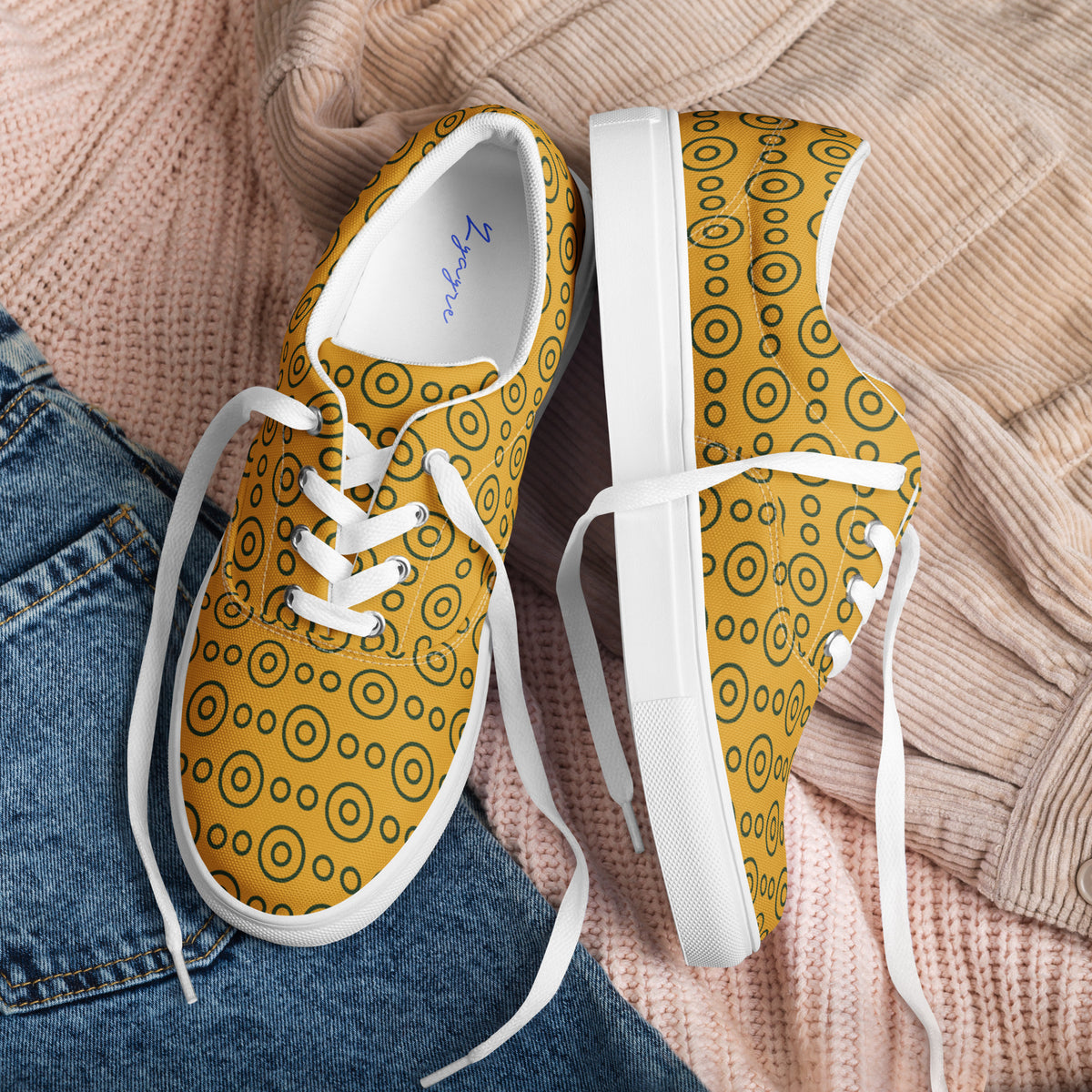 Men’s lace-up canvas
