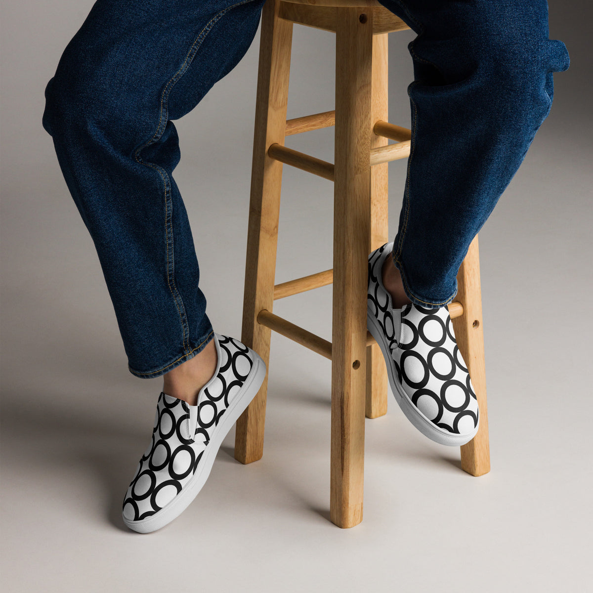 MEN’S SLIP-ON CANVAS