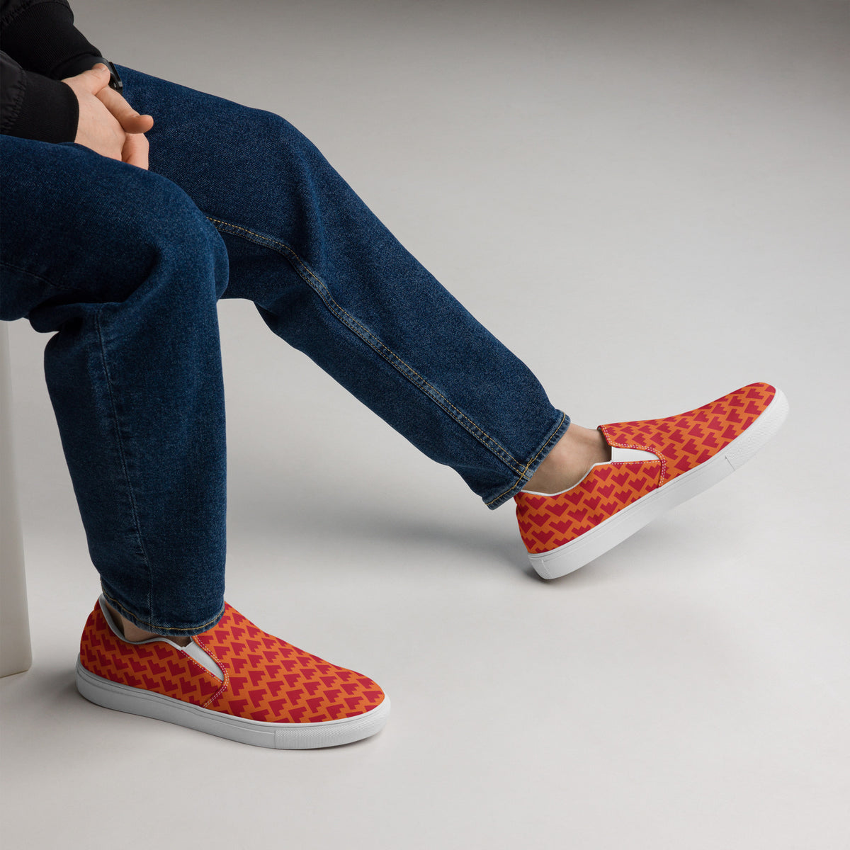 Men’s slip-on canvas