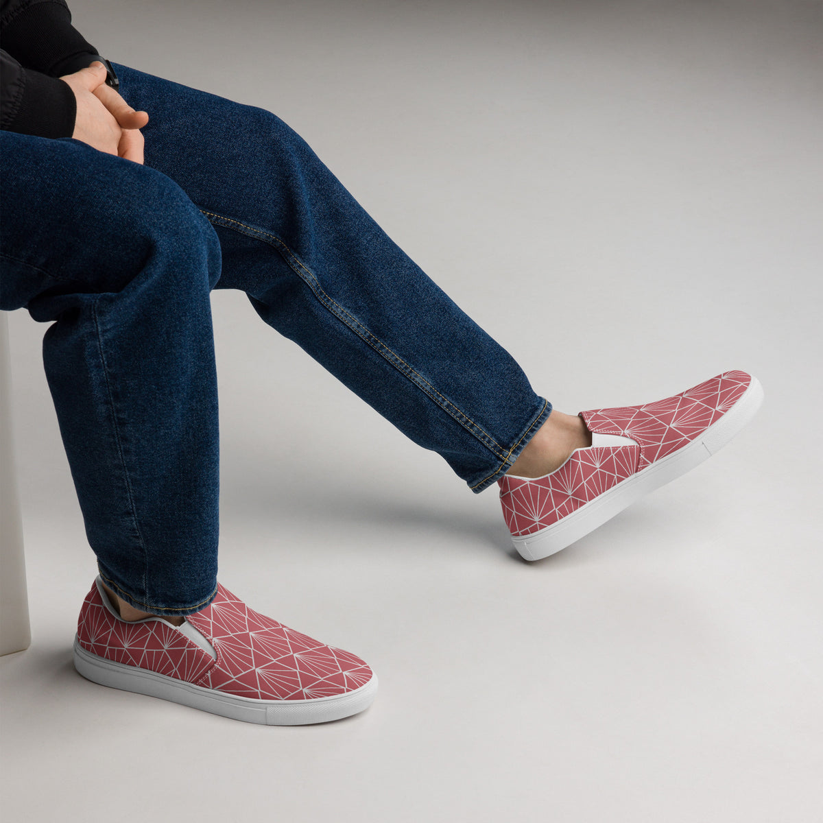 MEN’S SLIP-ON CANVAS