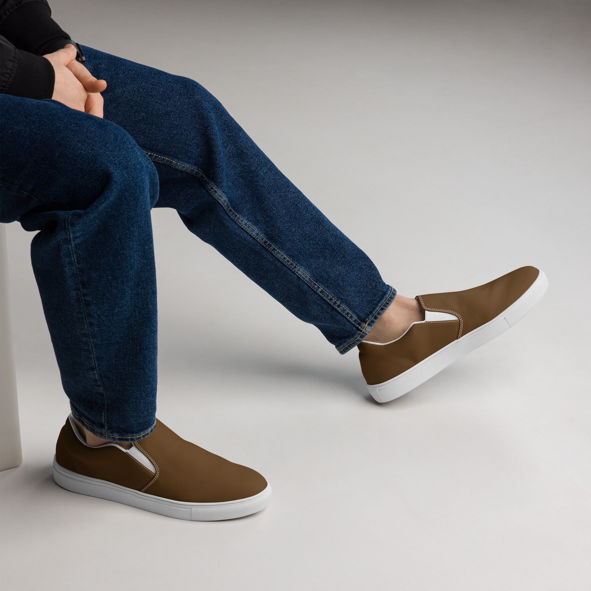 Men’s slip-on canvas-Brown