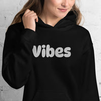 EMBROIDERED HEAVY BLEND PULLOVER HOODIE | GILDAN