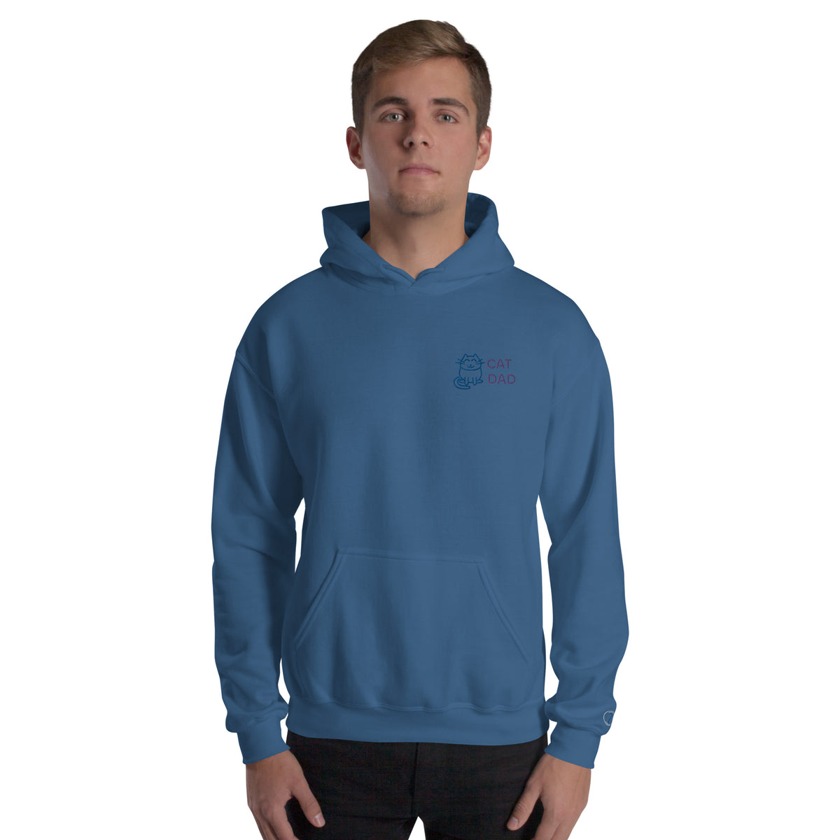 EMBROIDERED HEAVY BLEND PULLOVER HOODIE | GILDAN