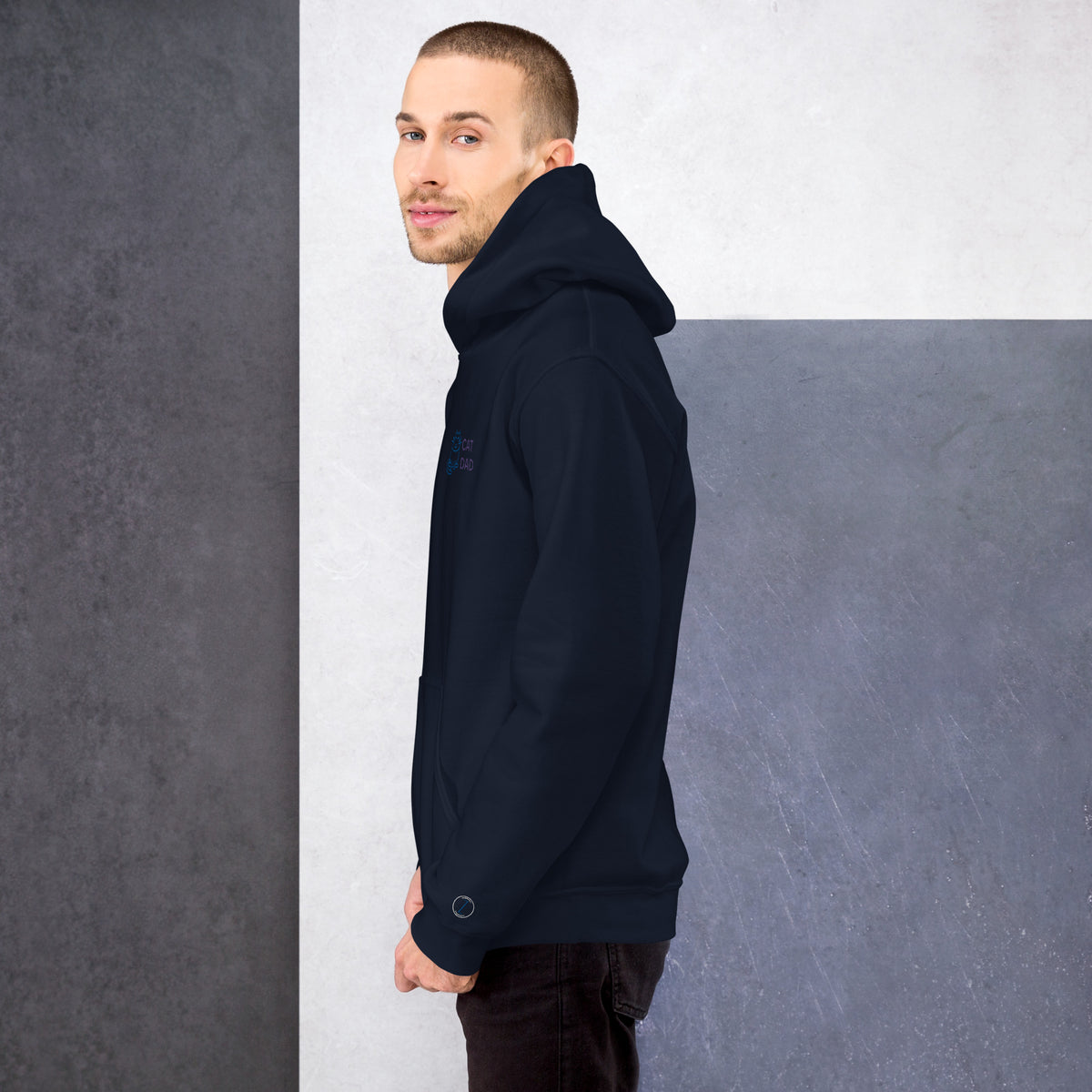 EMBROIDERED HEAVY BLEND PULLOVER HOODIE | GILDAN