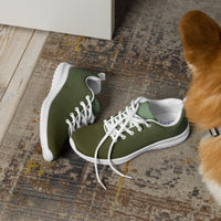 Men’s athletic shoes